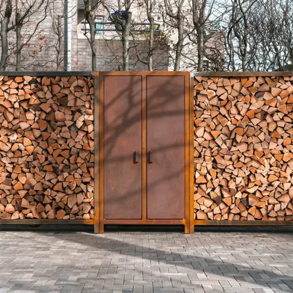 Brennholz in grossen Mengen lagern